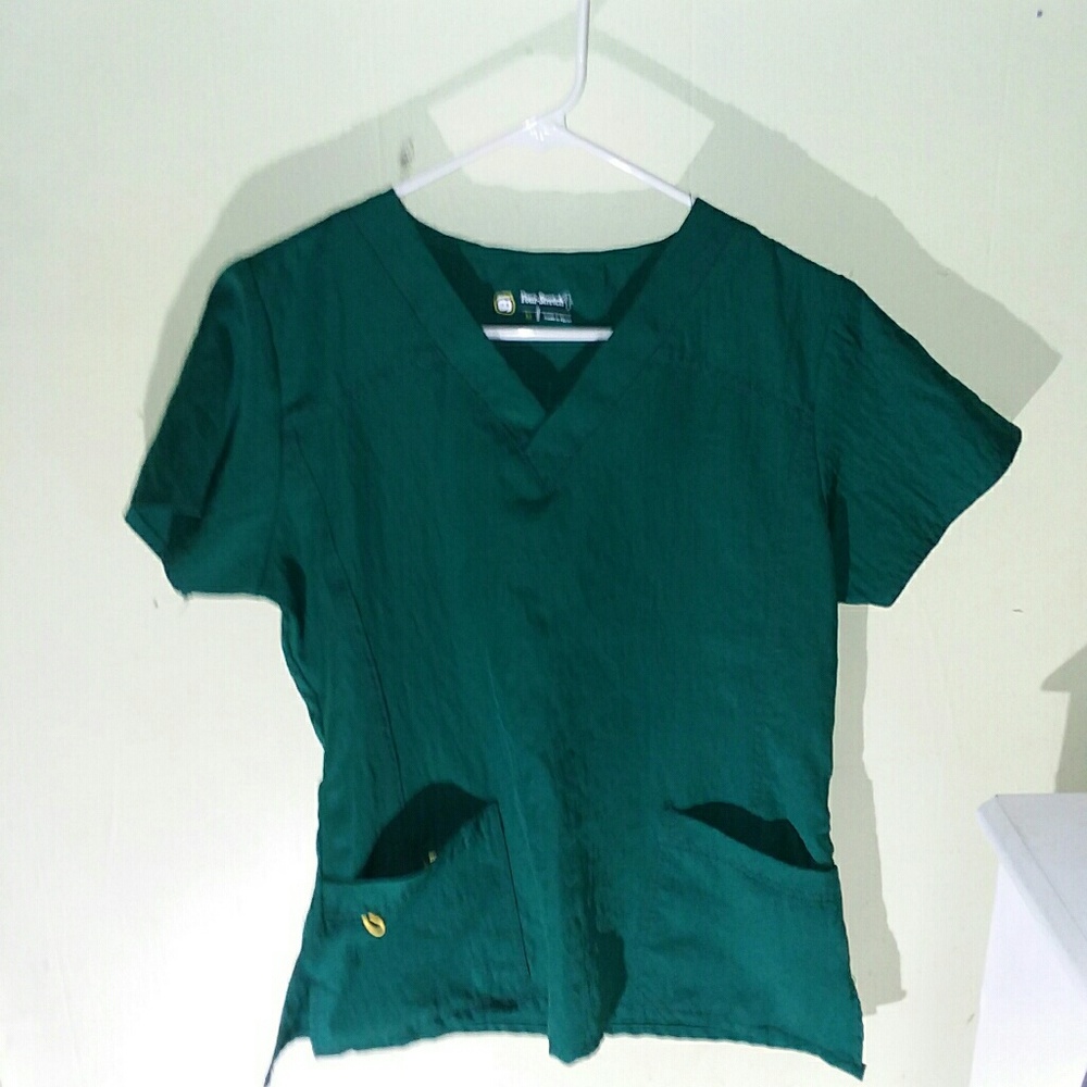 Four Seasons Wonderwink Scrub Set